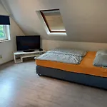 Apartmenthaus Am Rennplatz Апартаменти Бремен