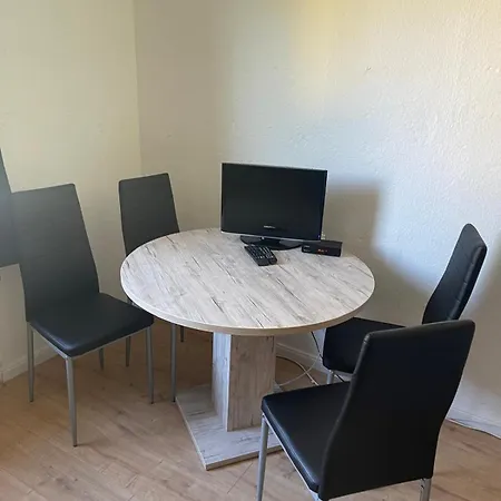 Daire Apartmenthaus Am Rennplatz *